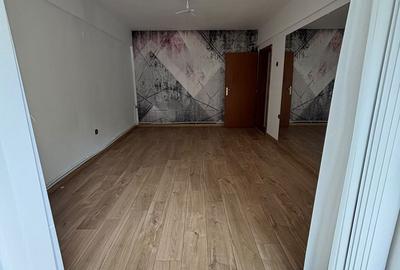 Spațiu comercial, de 45 mp, în Central