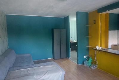 Garsonieră decomandată în P-ța Muncii