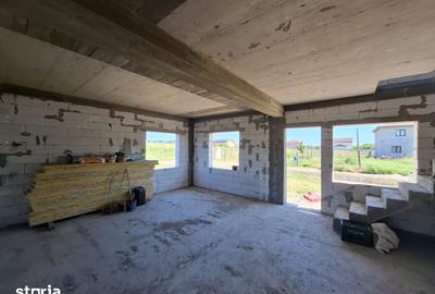 Casă cu 5 camere cu Teren 221 Mp în Vest - 16