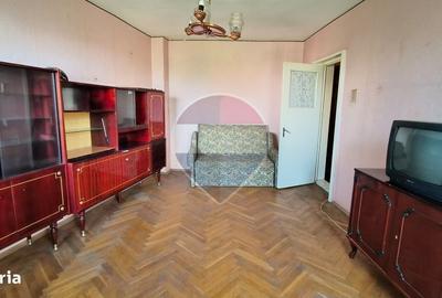 Apartament cu 3 camere decomandat în Micro 13