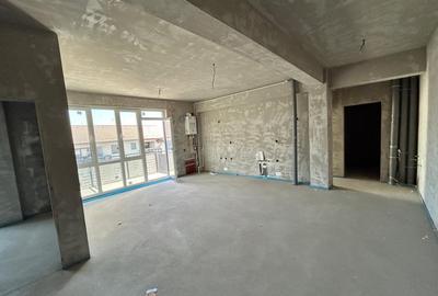 Apartament cu 3 camere semidecomandat în Florești - 2