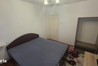Apartament cu 3 camere semidecomandat în Central - 4