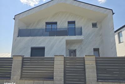 Casă cu 4 camere în Berceni