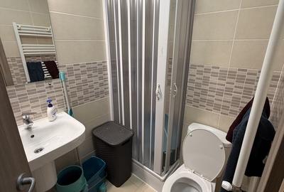 Garsonieră decomandată în Central