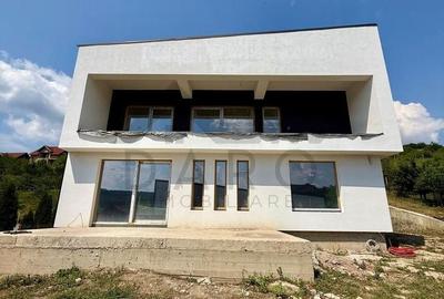 Casă cu 4 camere în Bozeni