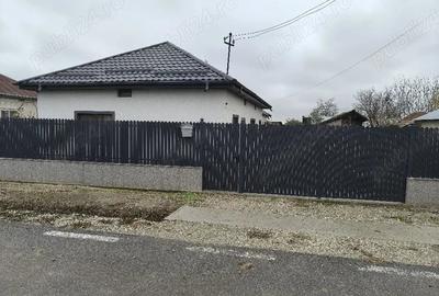 Casă cu Teren 2500 Mp în Cezieni - 3