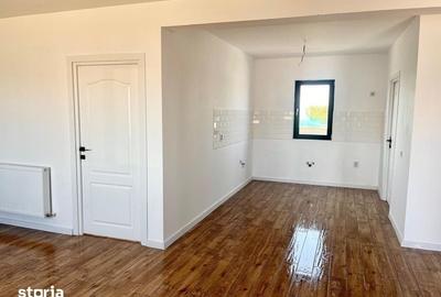 Casă cu 4 camere cu Teren 108 Mp în Șimnicu de Sus - 6