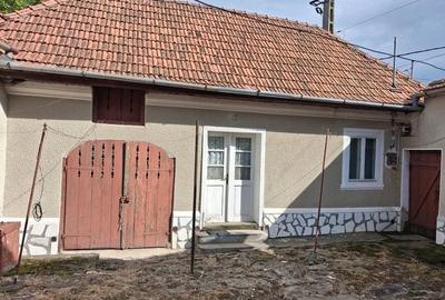 Casă cu 3 camere cu Teren 900 Mp în Poiana Sibiului - 10