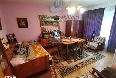 Apartament cu 3 camere decomandat în Dărmănești