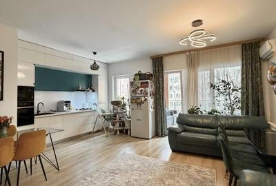 Apartament cu 3 camere decomandat, mobilat în Titan