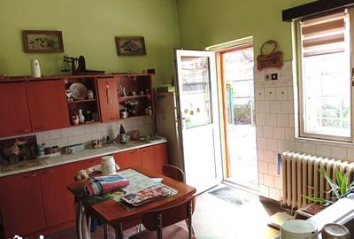 Casă cu 3 camere cu Teren 370 Mp în Funcționarilor - 10
