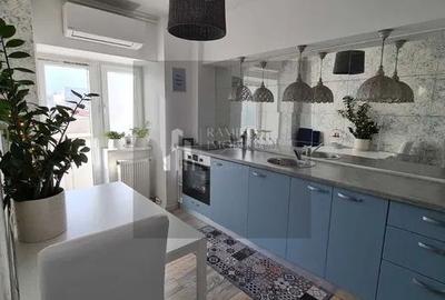 Apartament cu 2 camere decomandat, mobilat în P-ța Unirii