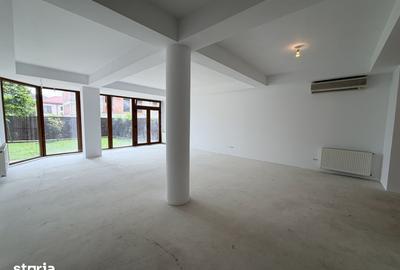 Casă cu 6 camere cu Teren 300 Mp în Central