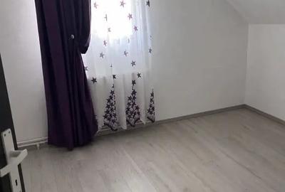 Casă cu 3 camere în Lunca de Jos