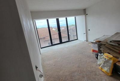 Apartament cu 3 camere decomandat în Central - 2