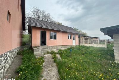 Casă cu 2 camere cu Teren 500 Mp în Central - 2
