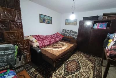 Casă cu 4 camere cu Teren 1634 Mp în Teslui