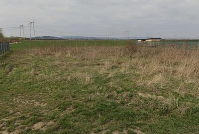 Teren de 1017 mp, în Central