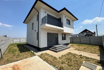 Casă individuală cu 4 camere cu Canalizare în Exterior Nord - 19