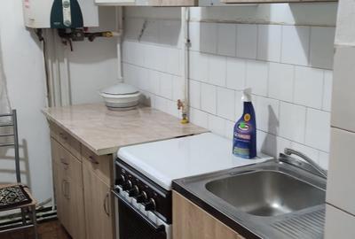 Apartament cu 2 camere decomandat în Cetate