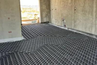 Casă cu 4 camere cu Teren 700 Mp în Pielești