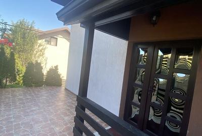Casă cu 4 camere în Păun