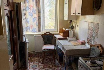 Apartament cu 3 camere semidecomandat în Central - 2