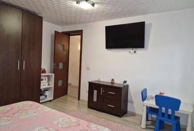 Casă cu 4 camere în Bujoreni - 1