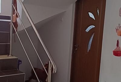 Casă cu 4 camere în Central - 4