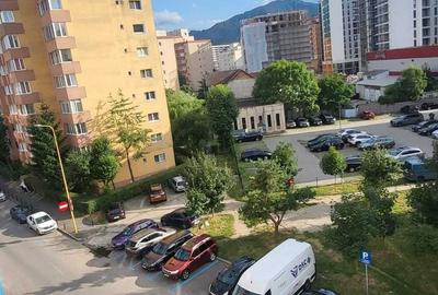 Garsonieră semidecomandată în Județean