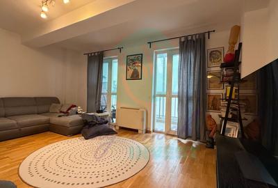 Apartament cu 4 camere decomandat, mobilat în Decebal