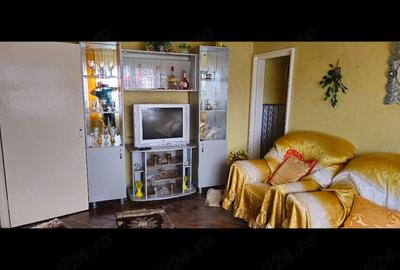 Apartament cu 2 camere nedecomandat în Central