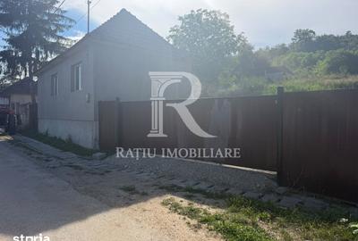 Casă cu 2 camere cu Teren 2000 Mp în Drăgești - 2