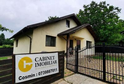 Casă cu 3 camere în Miroslava
