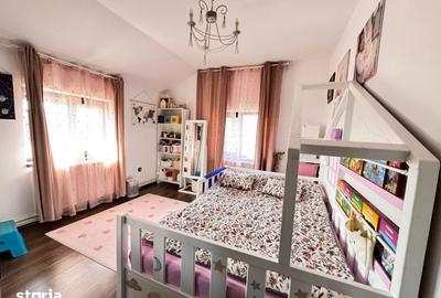 Casă cu 5 camere cu Teren 395 Mp în Central