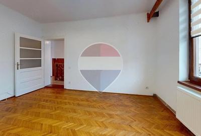 Casă cu Teren 250 Mp în Calea Dumbrăvii
