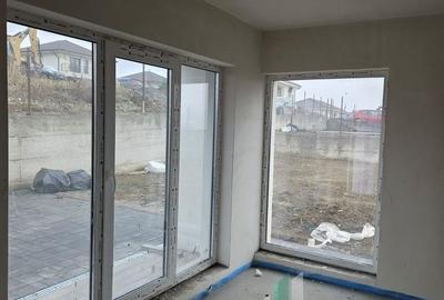 Casă cu 4 camere în Chinteni