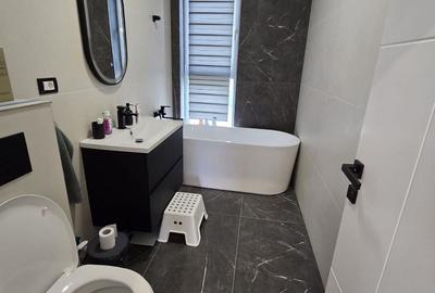 Casă cu 4 camere cu Teren 308 Mp în Moșnița Nouă