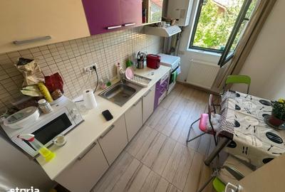 Apartament cu 2 camere decomandat în Colentina