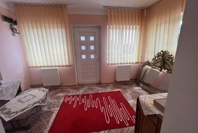 Casă individuală cu 6 camere cu Canalizare în Ariceștii Rahtivani - 10