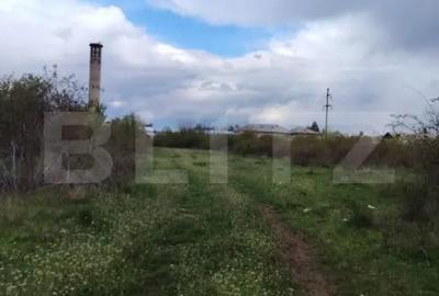 Teren de 8280 mp, în Central