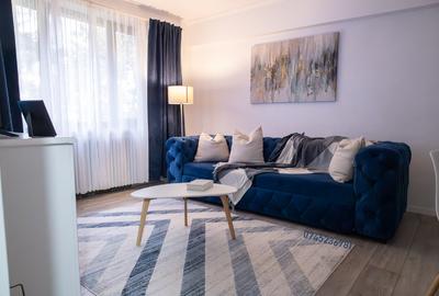 Apartament cu 2 camere decomandat, mobilat în Central