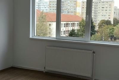 Apartament cu 2 camere semidecomandat în Micro 15