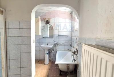 Casă cu 3 camere cu Teren 118 Mp în 13 Septembrie