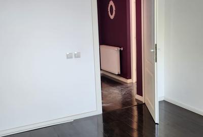 Casă cu 8 camere cu Teren 700 Mp în Afumați - 9