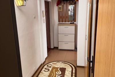 Apartament cu 3 camere semidecomandat în Central - 6