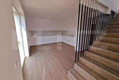 Casă cu 4 camere cu Teren 550 Mp în Stupini