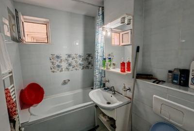 Apartament cu 3 camere decomandat în Micro 13 - 4