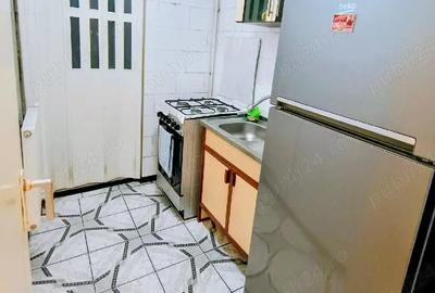 Apartament cu 2 camere semidecomandat în Ferentari