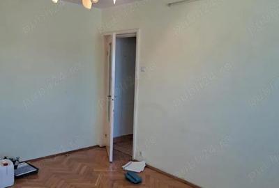 Apartament cu 2 camere semidecomandat în 14 Mai - 1